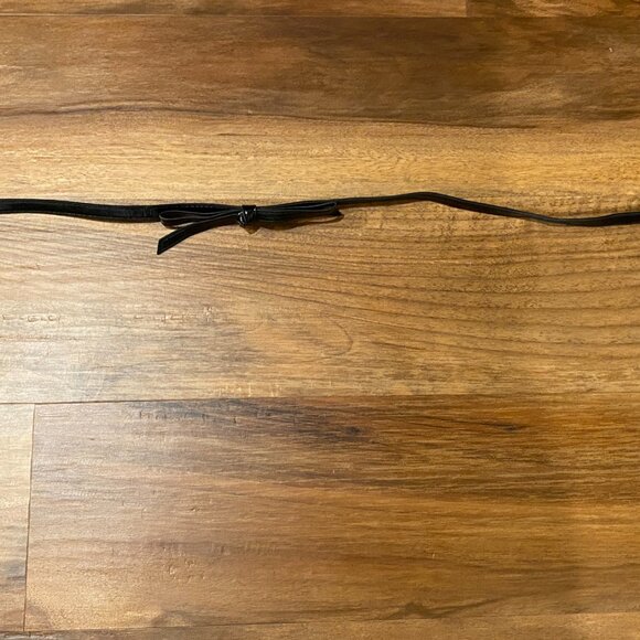 Bebe Black Skinny Bow Belt Size M/L - Picture 7 of 8